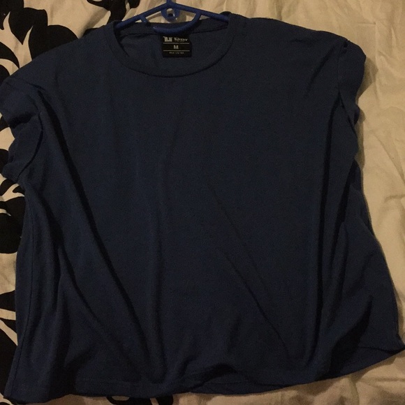 Crop top - Picture 1 of 1